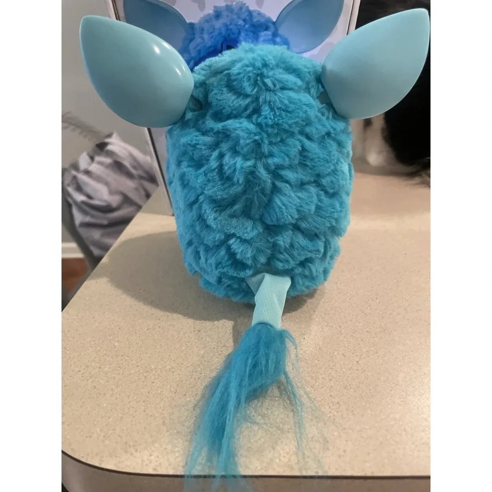 In‎ Box Original Teal Blue Furby 2012 WORKS A Mind Of It's Own Hasbro funny Gift